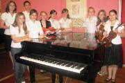 Absolwenci Szkoły Muzycznej w Dzierżoniowie rok 2008